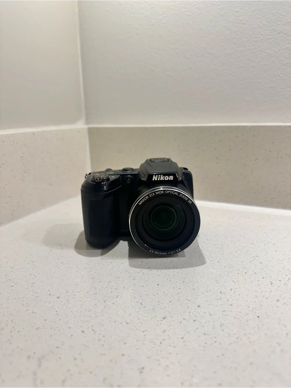 Nikon Coolpix L310, 21x optical zoom wide, Digital Camera with Flash